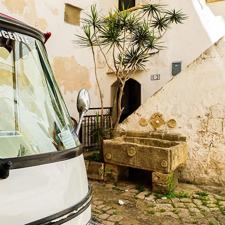 Holiday home Casetta Gallo By Casa Di Marco
